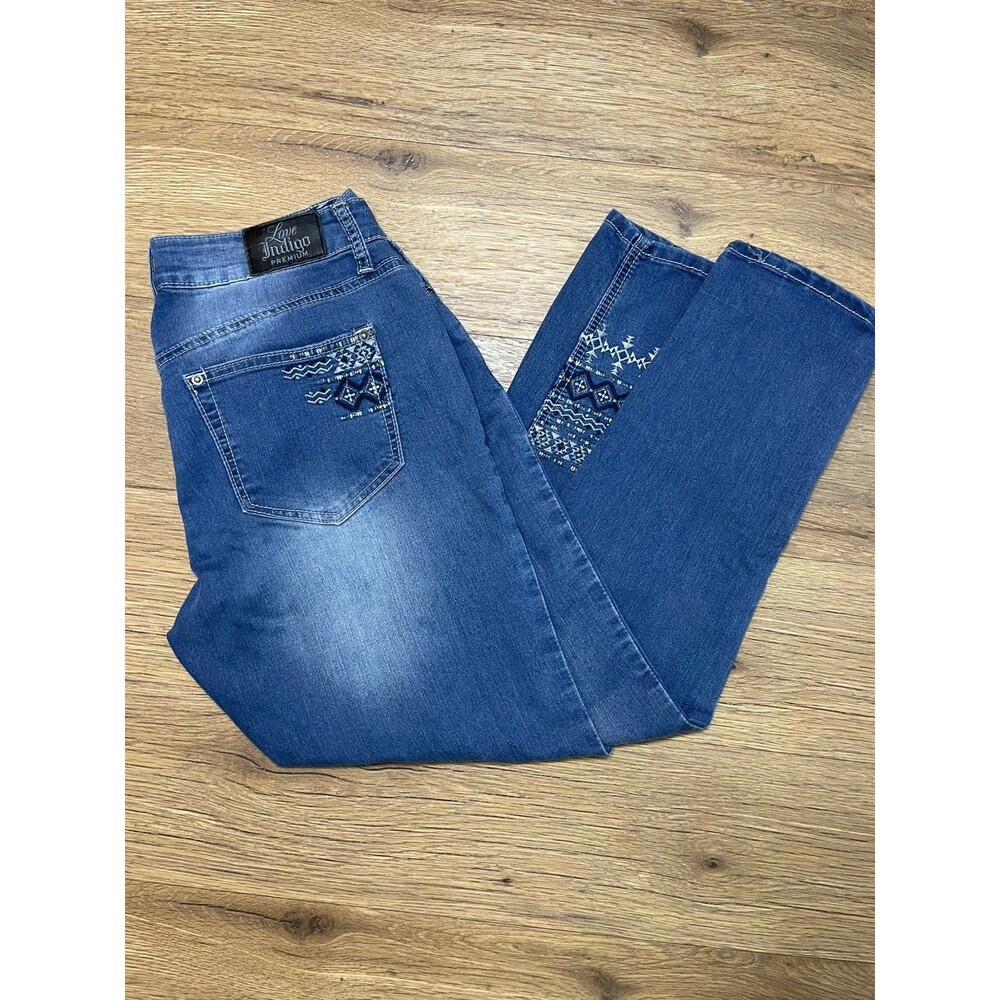 Love Indigo Women’s Embroidered Cropped Stretch Denim Size 6 Y2K Jeans